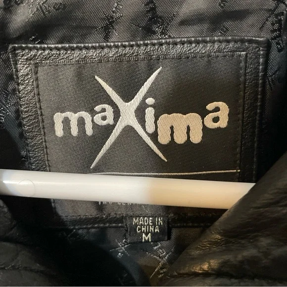 Sold - Picture 2 of 15